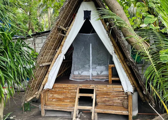 Georgia\'S Neverland Hostel